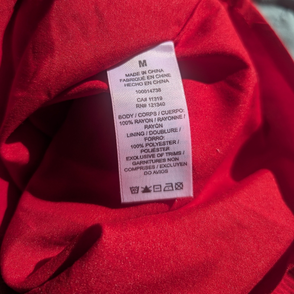 Dynamite Mini Crinkle Textured Flare Skirt Bachata Red NWT - Picture 3 of 3